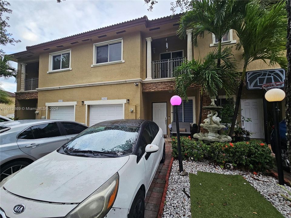 For Sale: $449,000 (4 beds, 2 baths, 1559 Square Feet)