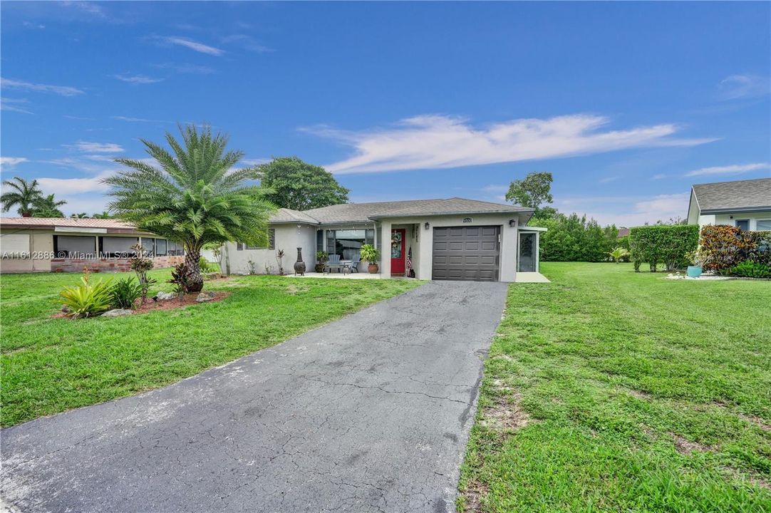 For Sale: $510,000 (3 beds, 2 baths, 1629 Square Feet)