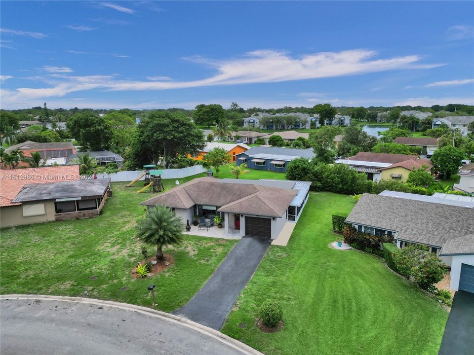 For Sale: $510,000 (3 beds, 2 baths, 1629 Square Feet)