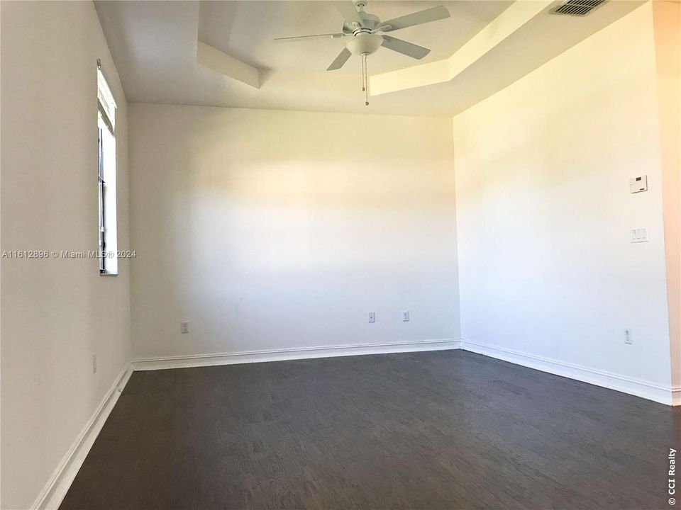 For Rent: $3,300 (3 beds, 2 baths, 0 Square Feet)