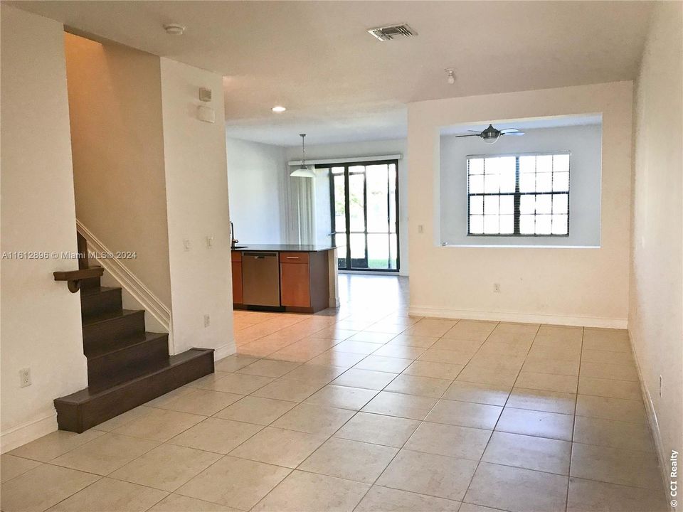 Active With Contract: $3,300 (3 beds, 2 baths, 0 Square Feet)