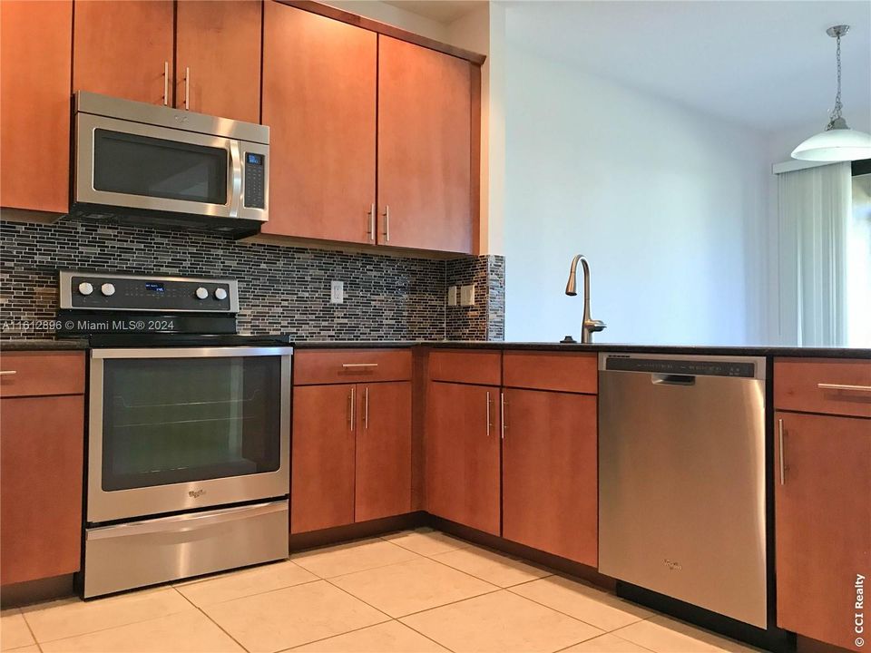 For Rent: $3,300 (3 beds, 2 baths, 0 Square Feet)