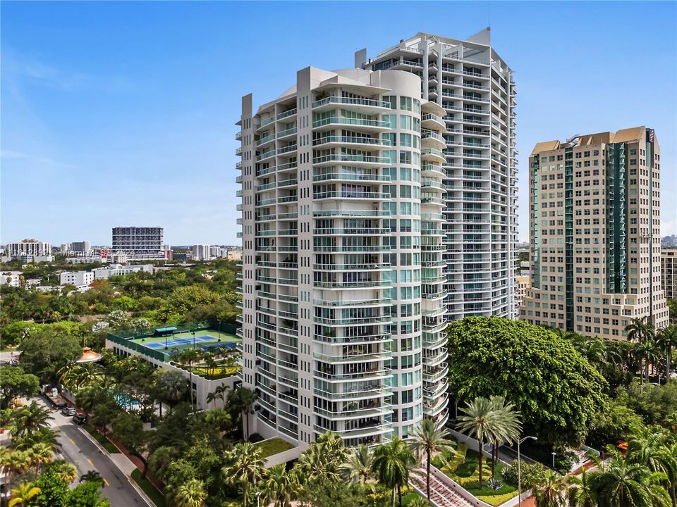 For Sale: $2,250,000 (2 beds, 2 baths, 1910 Square Feet)