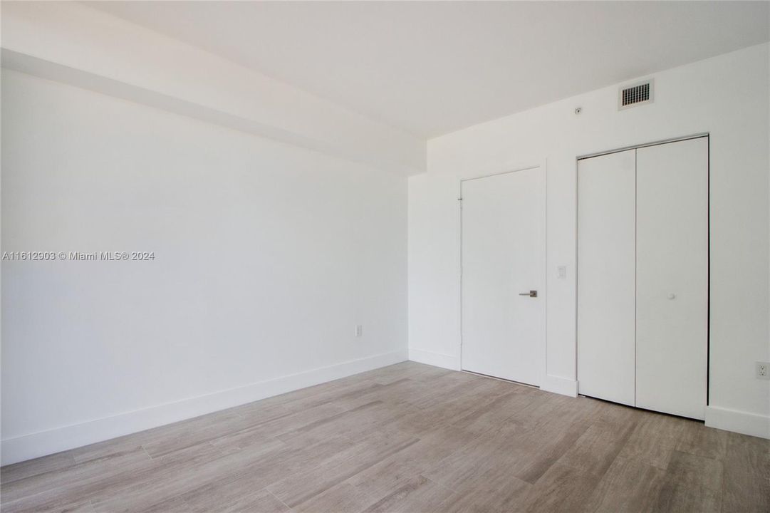 For Rent: $5,200 (2 beds, 2 baths, 1242 Square Feet)