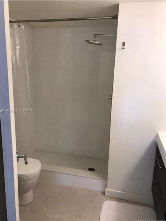 For Rent: $4,200 (2 beds, 2 baths, 1330 Square Feet)