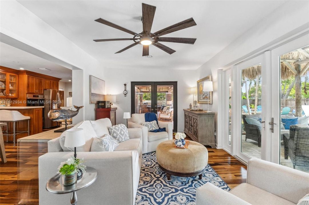 Active With Contract: $997,000 (4 beds, 3 baths, 1965 Square Feet)