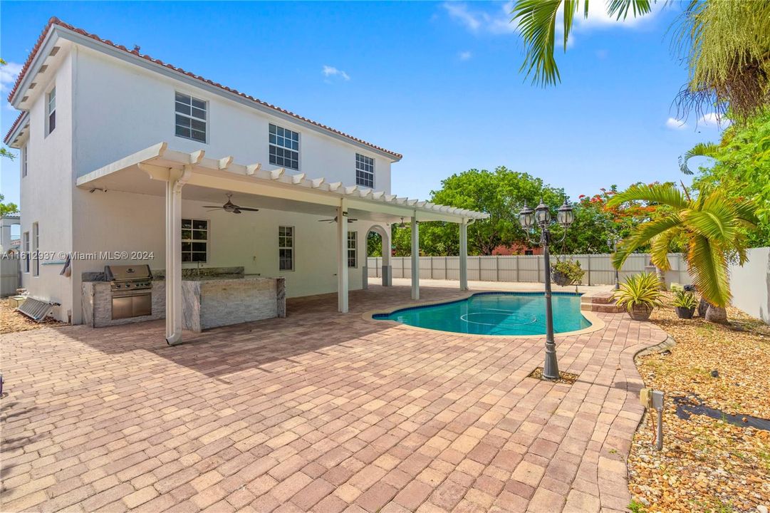 Active With Contract: $830,000 (4 beds, 3 baths, 2300 Square Feet)