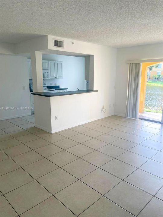 Recently Rented: $2,700 (3 beds, 2 baths, 1247 Square Feet)