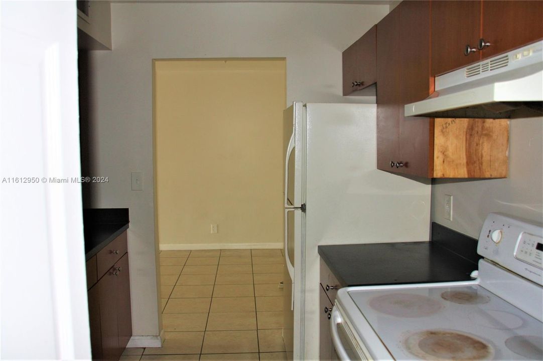 For Rent: $1,900 (2 beds, 2 baths, 1070 Square Feet)