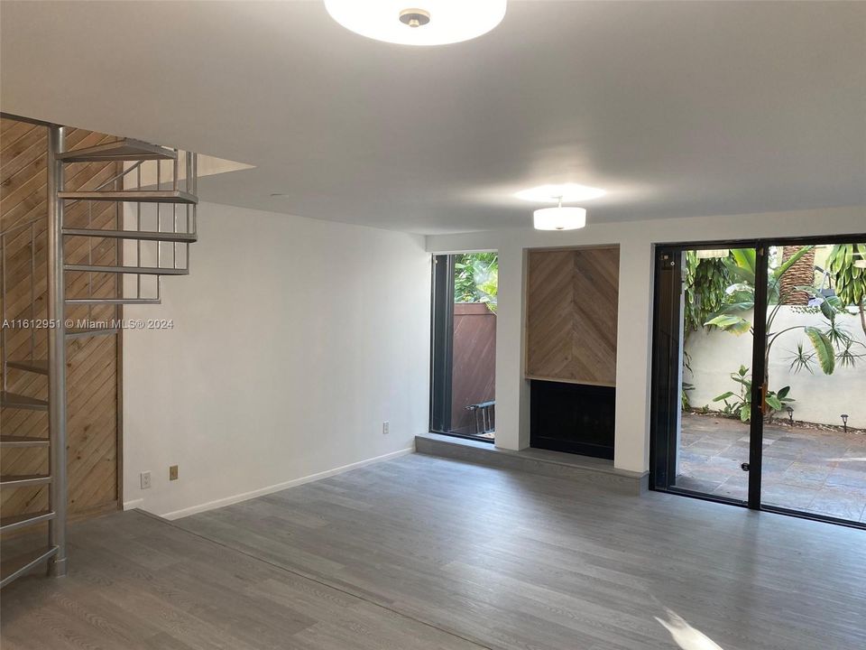 For Rent: $4,500 (2 beds, 2 baths, 1200 Square Feet)