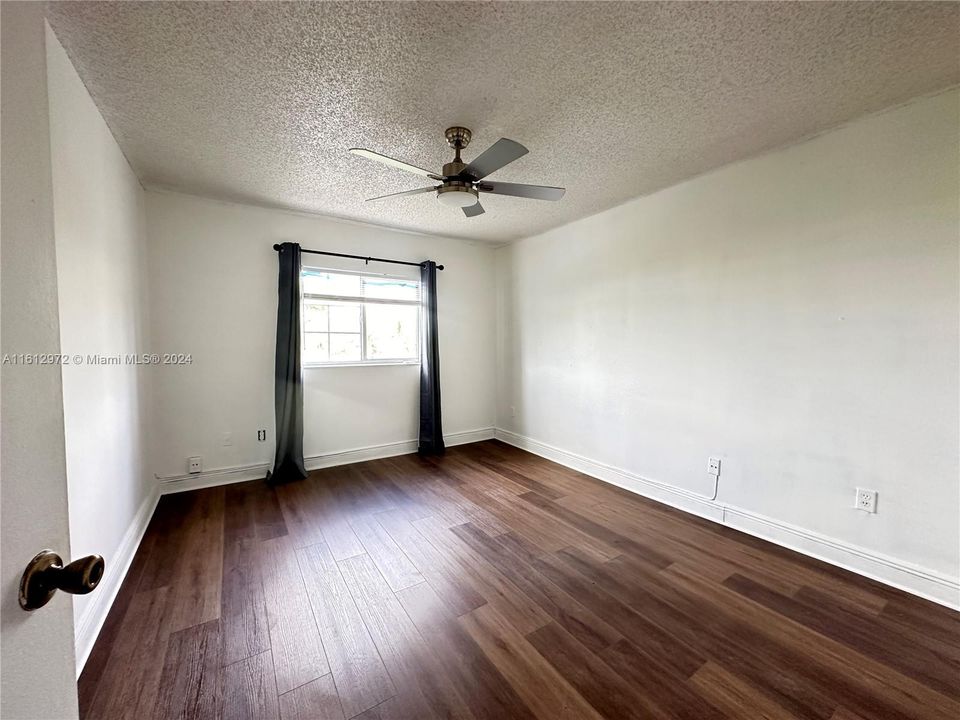 For Rent: $1,850 (1 beds, 1 baths, 659 Square Feet)