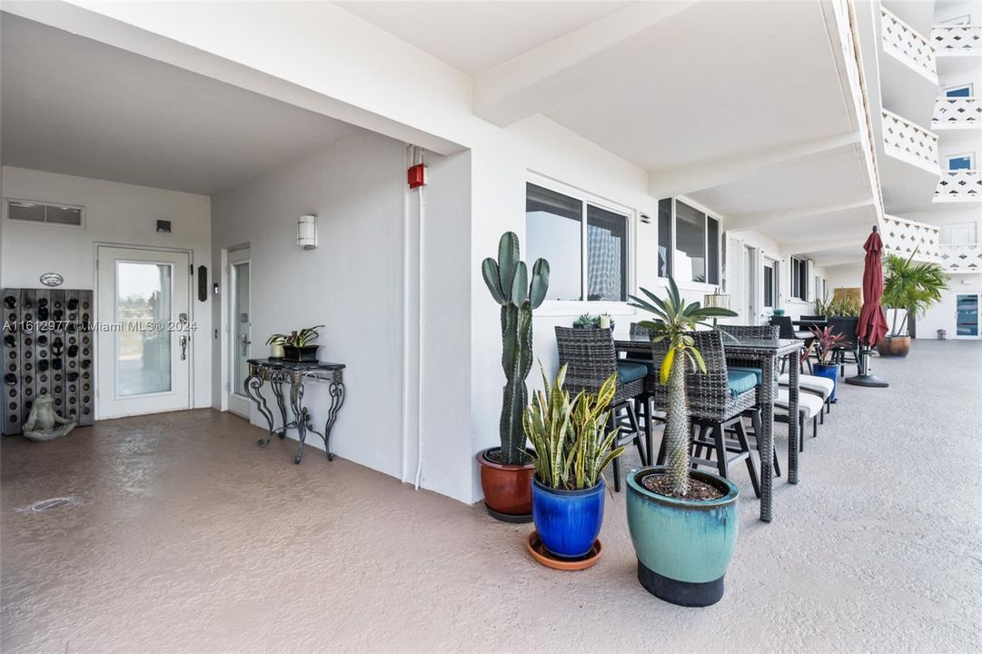 For Sale: $585,000 (2 beds, 1 baths, 0 Square Feet)