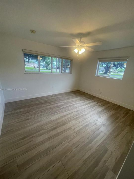 Recently Rented: $4,277 (3 beds, 2 baths, 1764 Square Feet)