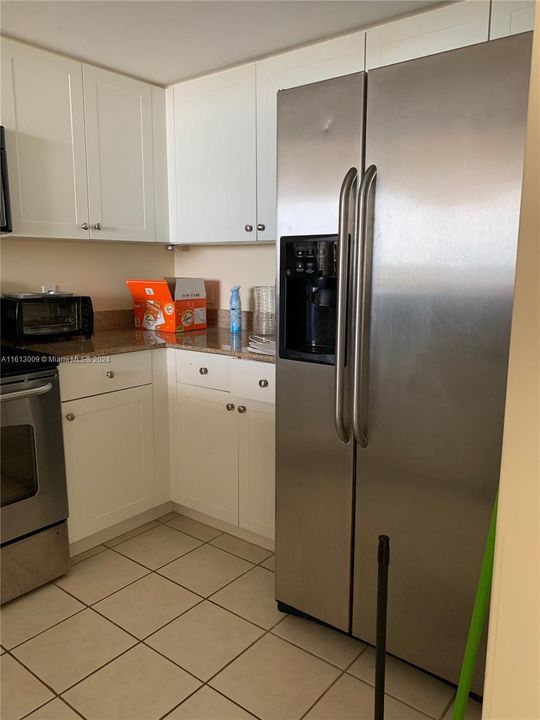 For Rent: $2,600 (2 beds, 2 baths, 901 Square Feet)
