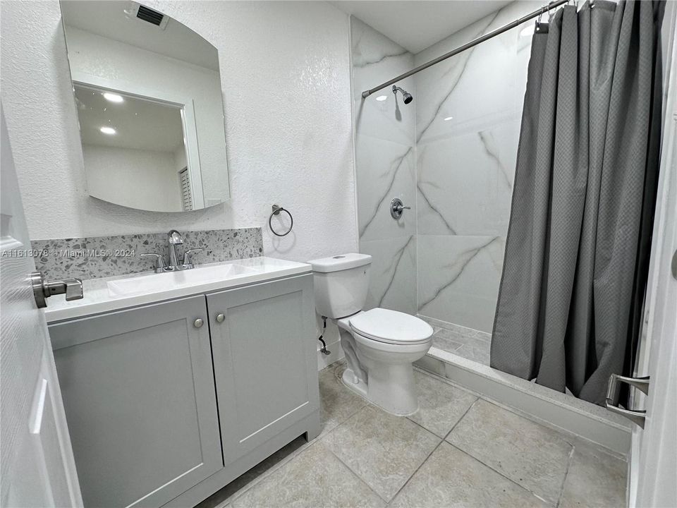 Main Bathroom