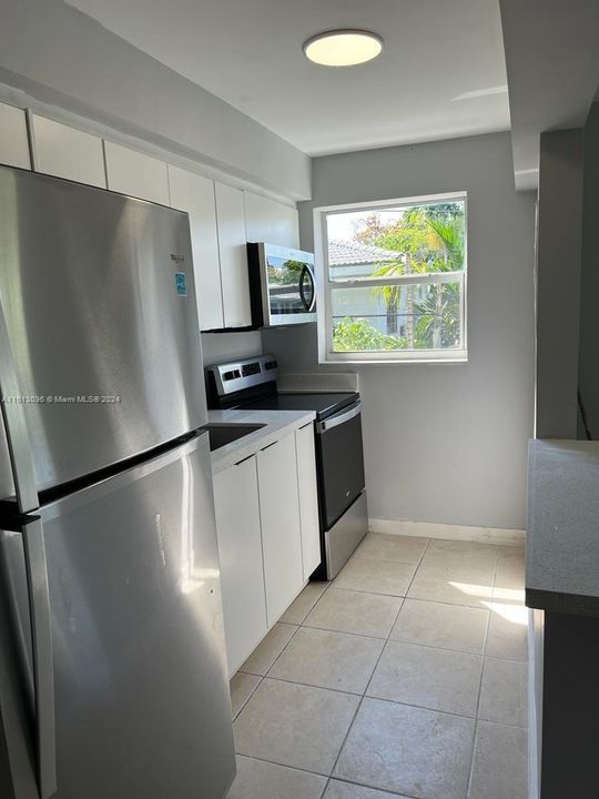 Recently Rented: $1,900 (1 beds, 1 baths, 9916 Square Feet)