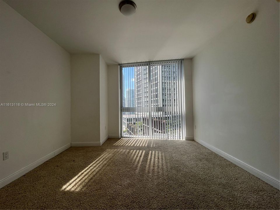 For Rent: $4,800 (2 beds, 2 baths, 1327 Square Feet)