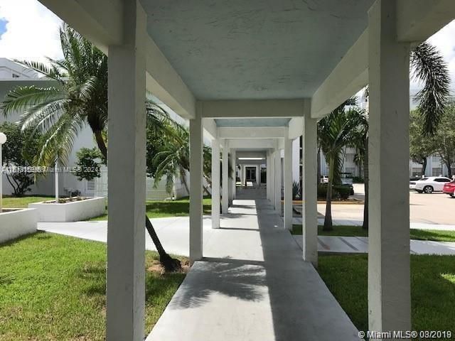 Recently Sold: $150,000 (2 beds, 2 baths, 1036 Square Feet)