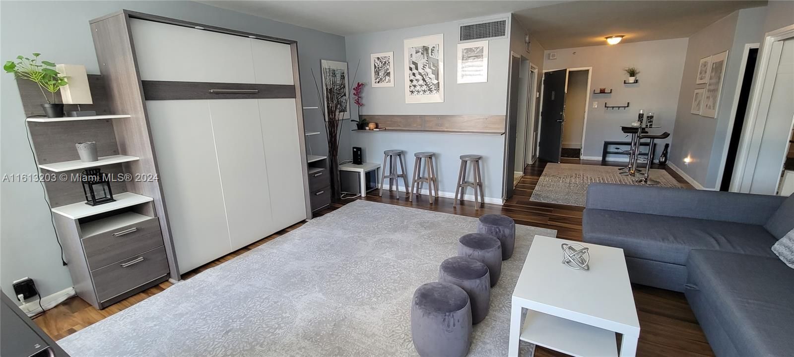 Recently Rented: $2,250 (0 beds, 1 baths, 682 Square Feet)