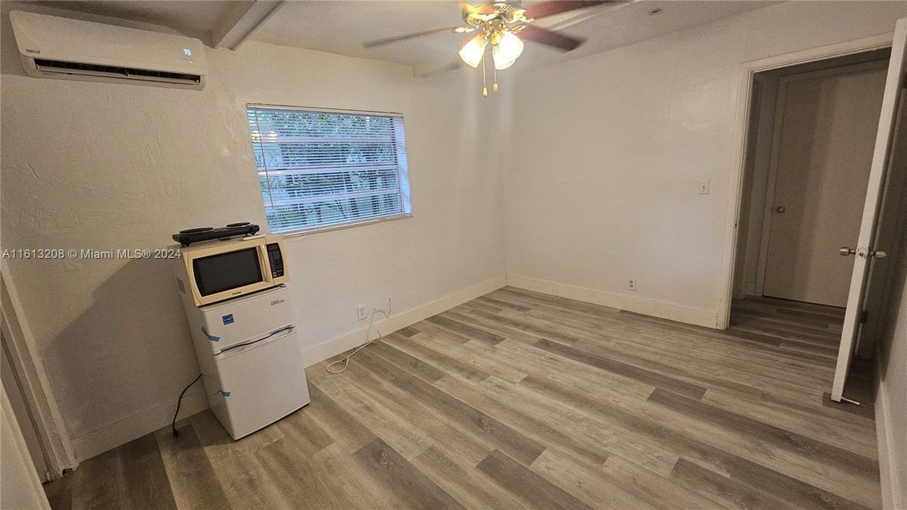 Active With Contract: $1,100 (0 beds, 1 baths, 1825 Square Feet)