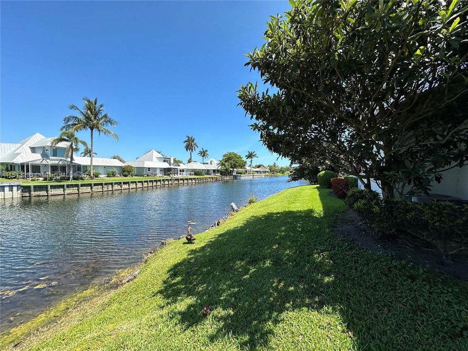 For Sale: $490,000 (3 beds, 2 baths, 1590 Square Feet)