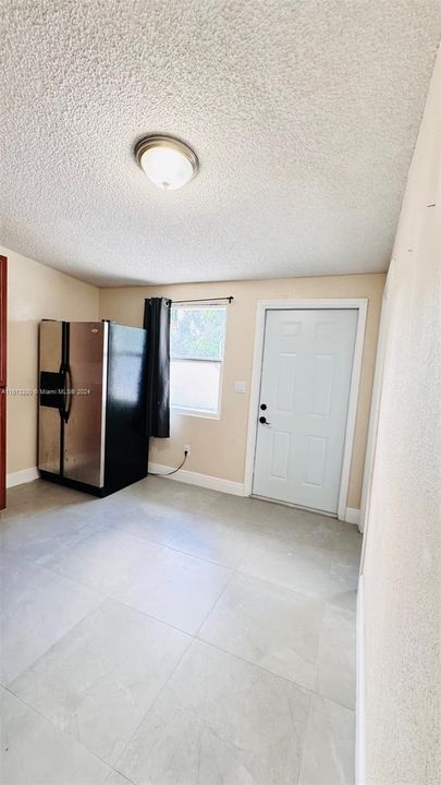 For Rent: $4,200 (3 beds, 2 baths, 1656 Square Feet)