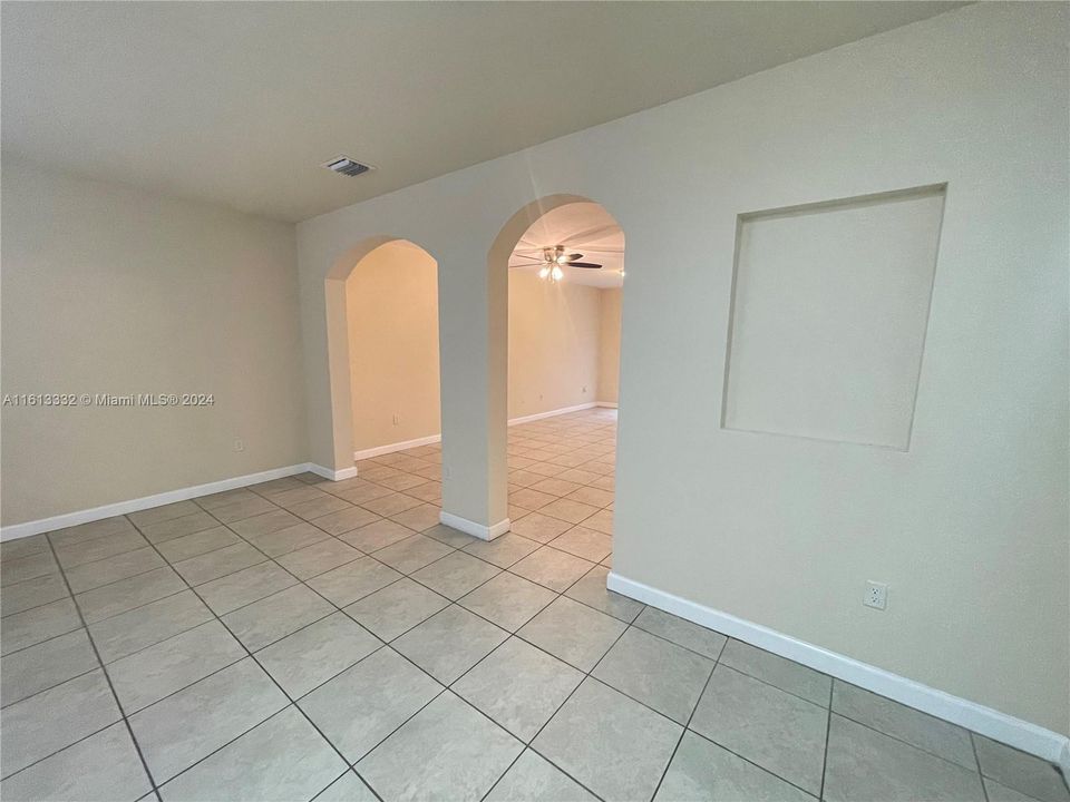 For Rent: $3,200 (3 beds, 2 baths, 1740 Square Feet)