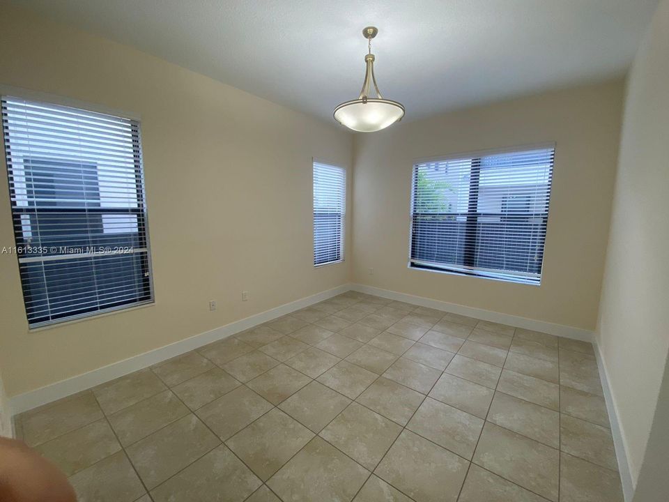 Active With Contract: $4,000 (4 beds, 3 baths, 2433 Square Feet)