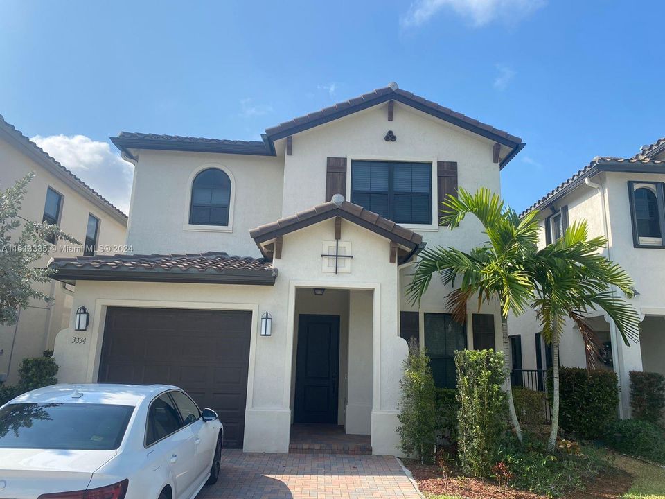 Active With Contract: $4,000 (4 beds, 3 baths, 2433 Square Feet)