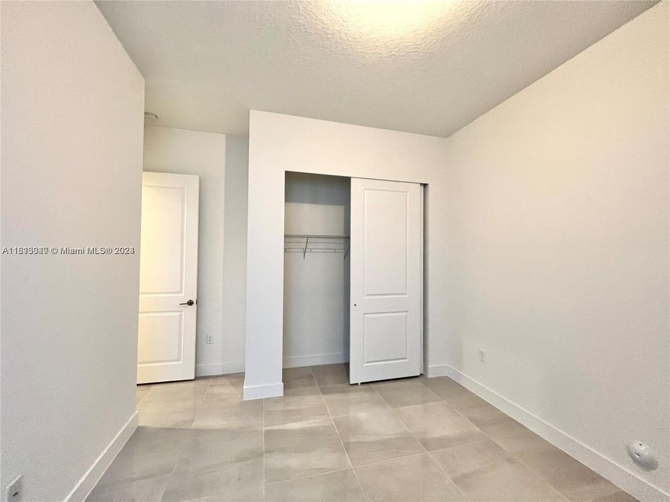 For Rent: $5,500 (3 beds, 2 baths, 2047 Square Feet)