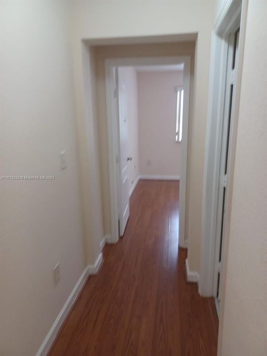 For Rent: $2,300 (2 beds, 2 baths, 1298 Square Feet)