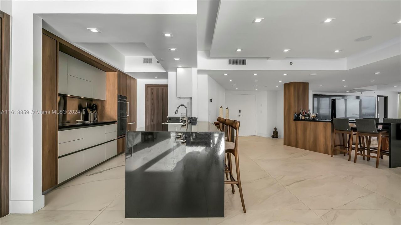 En Venta: $7,950,000 (4 camas, 4 baños, 4078 Pies cuadrados)