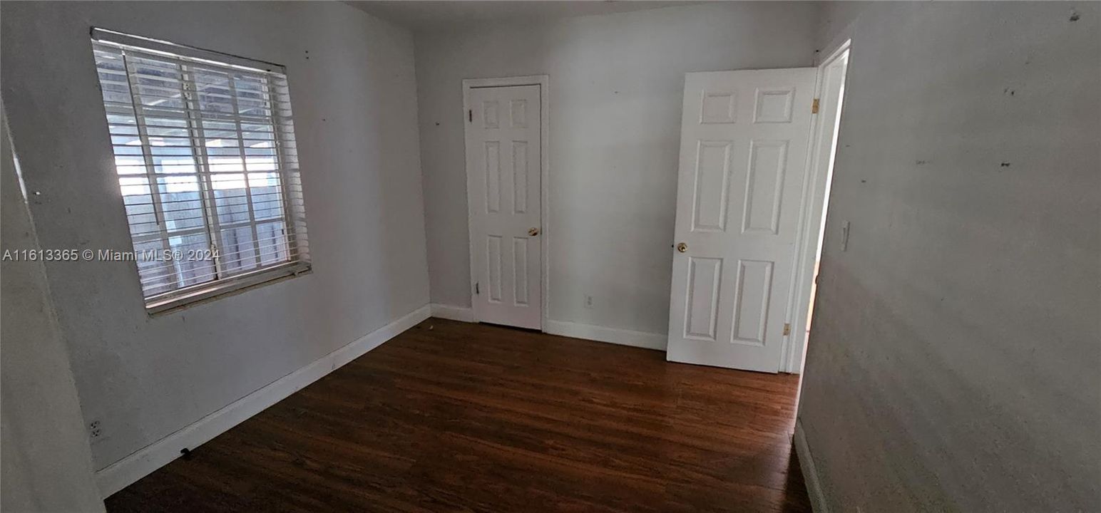 For Rent: $4,250 (3 beds, 2 baths, 1421 Square Feet)