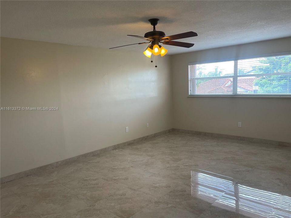 For Rent: $3,950 (4 beds, 3 baths, 2894 Square Feet)