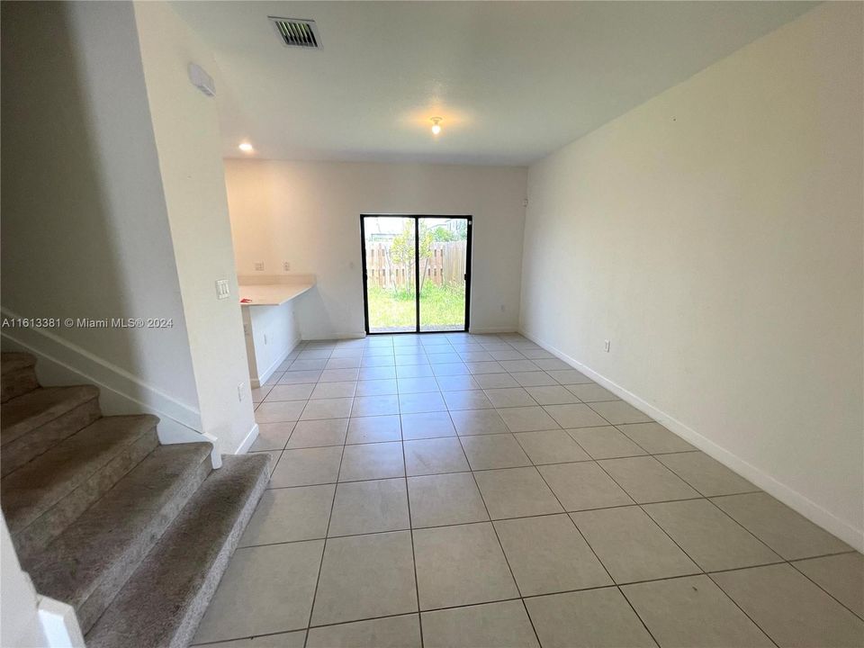 For Rent: $2,750 (3 beds, 2 baths, 0 Square Feet)