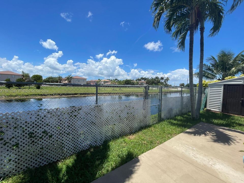 For Sale: $638,000 (4 beds, 2 baths, 1519 Square Feet)