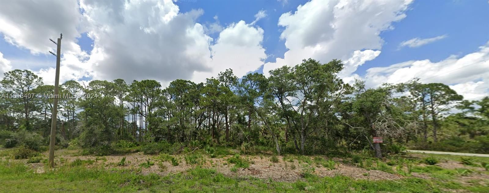 En Venta: $18,000 (0.25 acres)