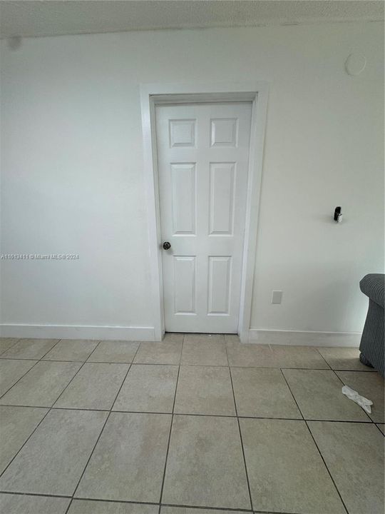 For Rent: $3,200 (3 beds, 1 baths, 1500 Square Feet)