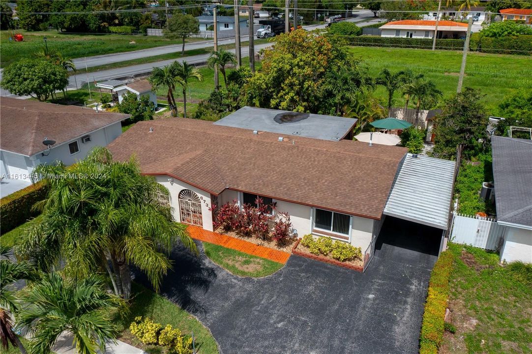 For Sale: $745,000 (3 beds, 2 baths, 1512 Square Feet)