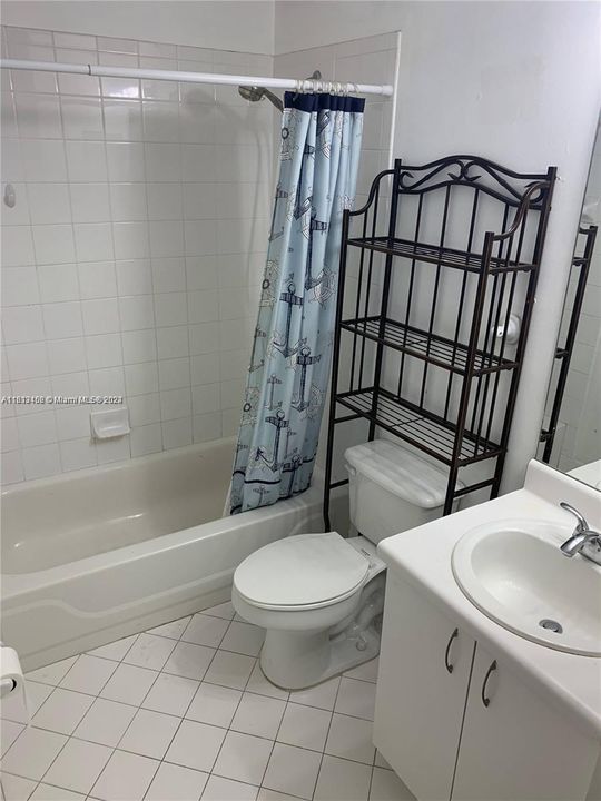 For Rent: $3,000 (3 beds, 2 baths, 1342 Square Feet)