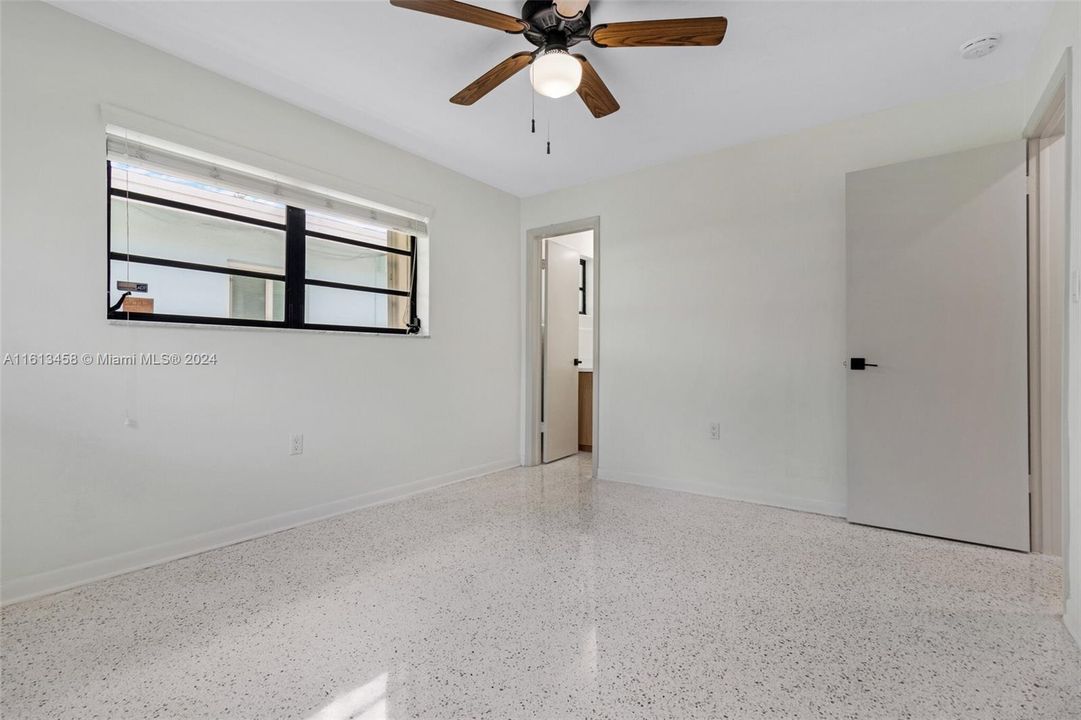 For Rent: $3,699 (3 beds, 2 baths, 1176 Square Feet)