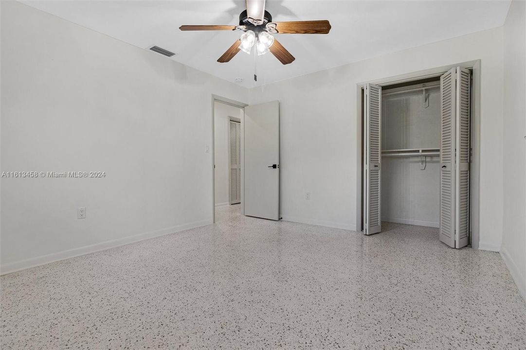 For Rent: $3,699 (3 beds, 2 baths, 1176 Square Feet)