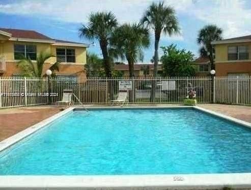 Recently Rented: $2,250 (2 beds, 2 baths, 1060 Square Feet)