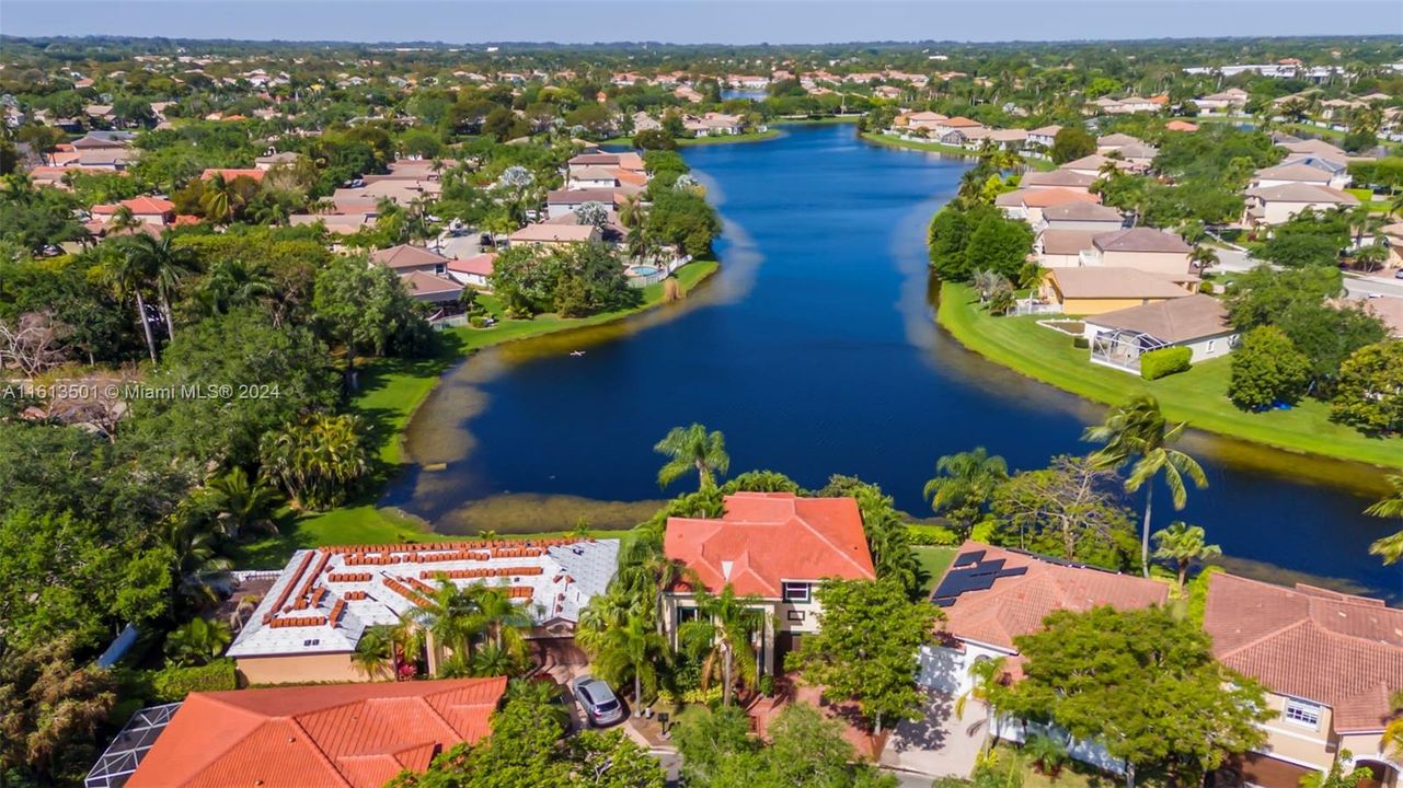 For Sale: $840,000 (4 beds, 2 baths, 2091 Square Feet)