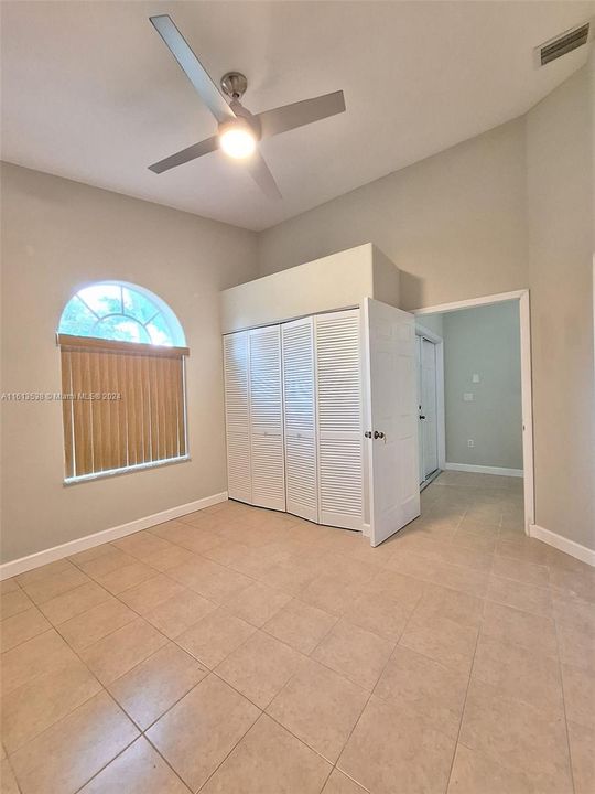 For Rent: $3,600 (3 beds, 2 baths, 1598 Square Feet)