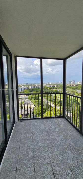 En Venta: $425,000 (2 camas, 2 baños, 1308 Pies cuadrados)