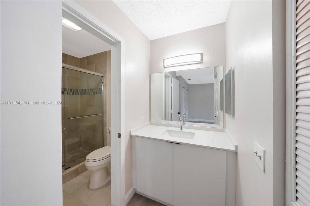 For Sale: $409,900 (3 beds, 2 baths, 1472 Square Feet)