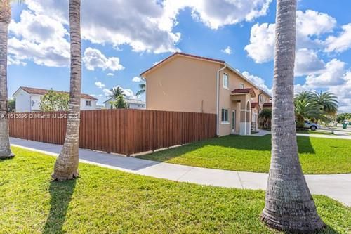 For Sale: $790,000 (4 beds, 3 baths, 1850 Square Feet)