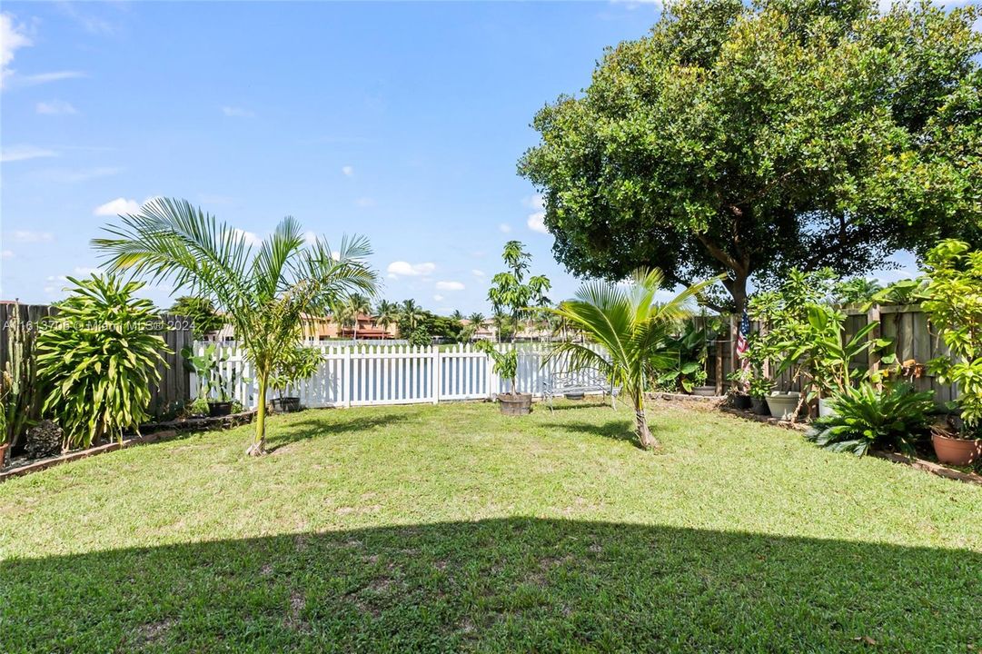 For Sale: $449,900 (3 beds, 2 baths, 1690 Square Feet)