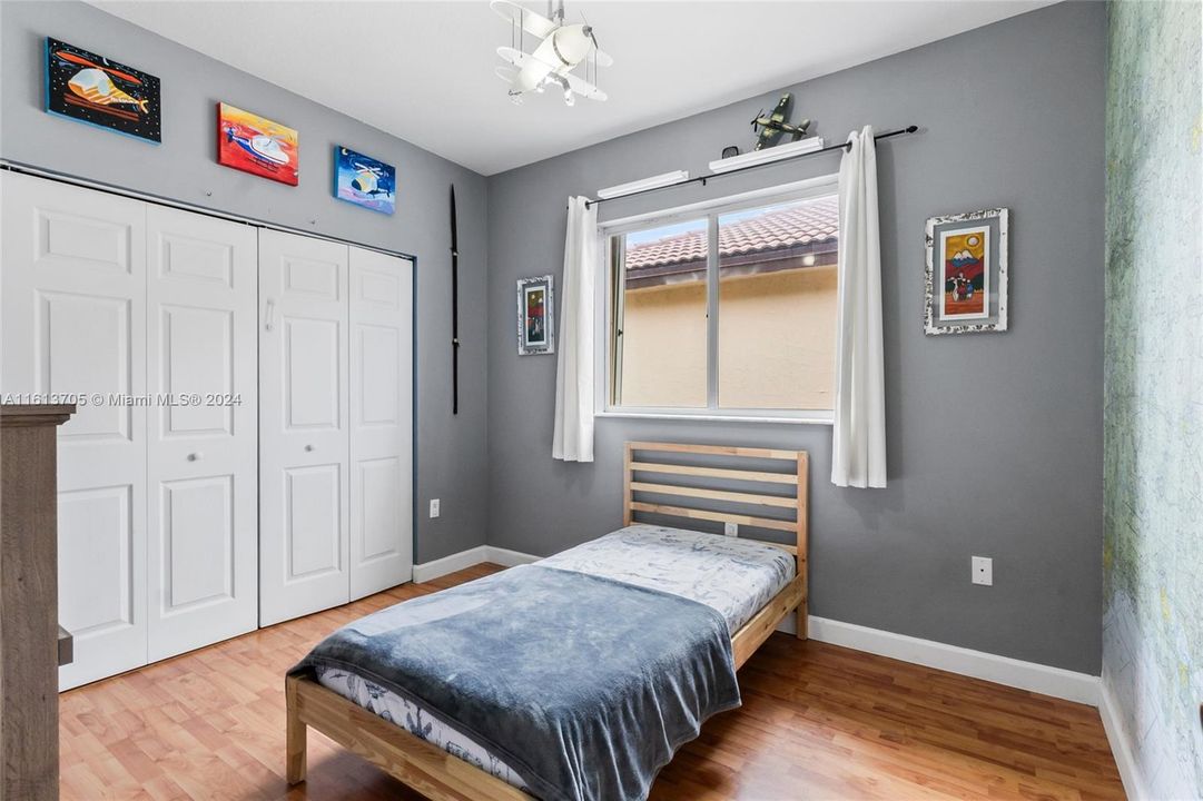 For Sale: $449,900 (3 beds, 2 baths, 1690 Square Feet)